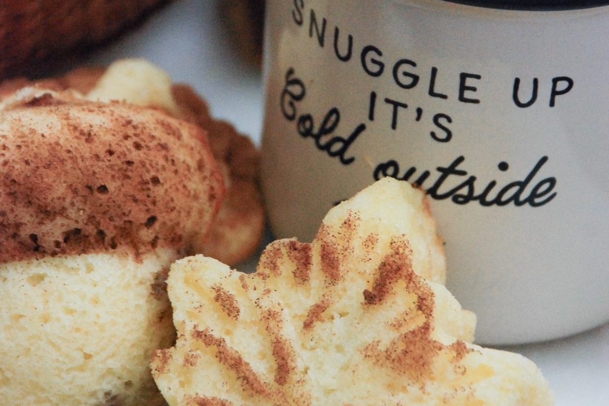 Cinnamon Walnut Cake, Moist cake.